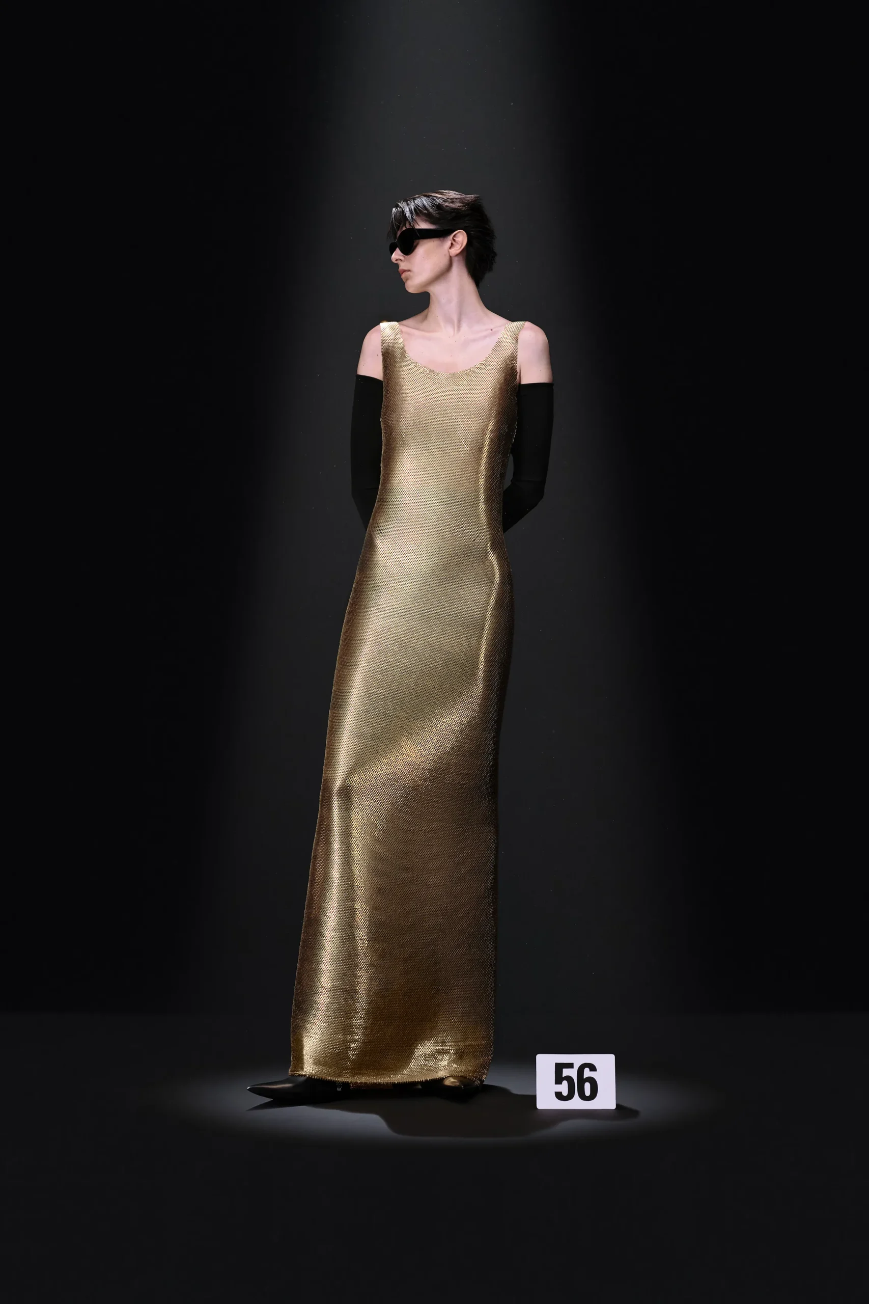 00056-balenciaga-fall-2023-couture-credit-gorunway