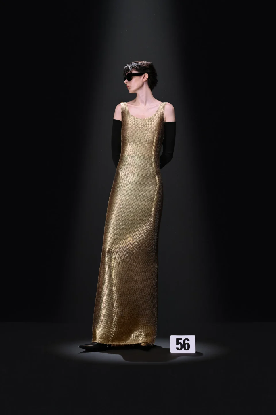 00056-balenciaga-fall-2023-couture-credit-gorunway
