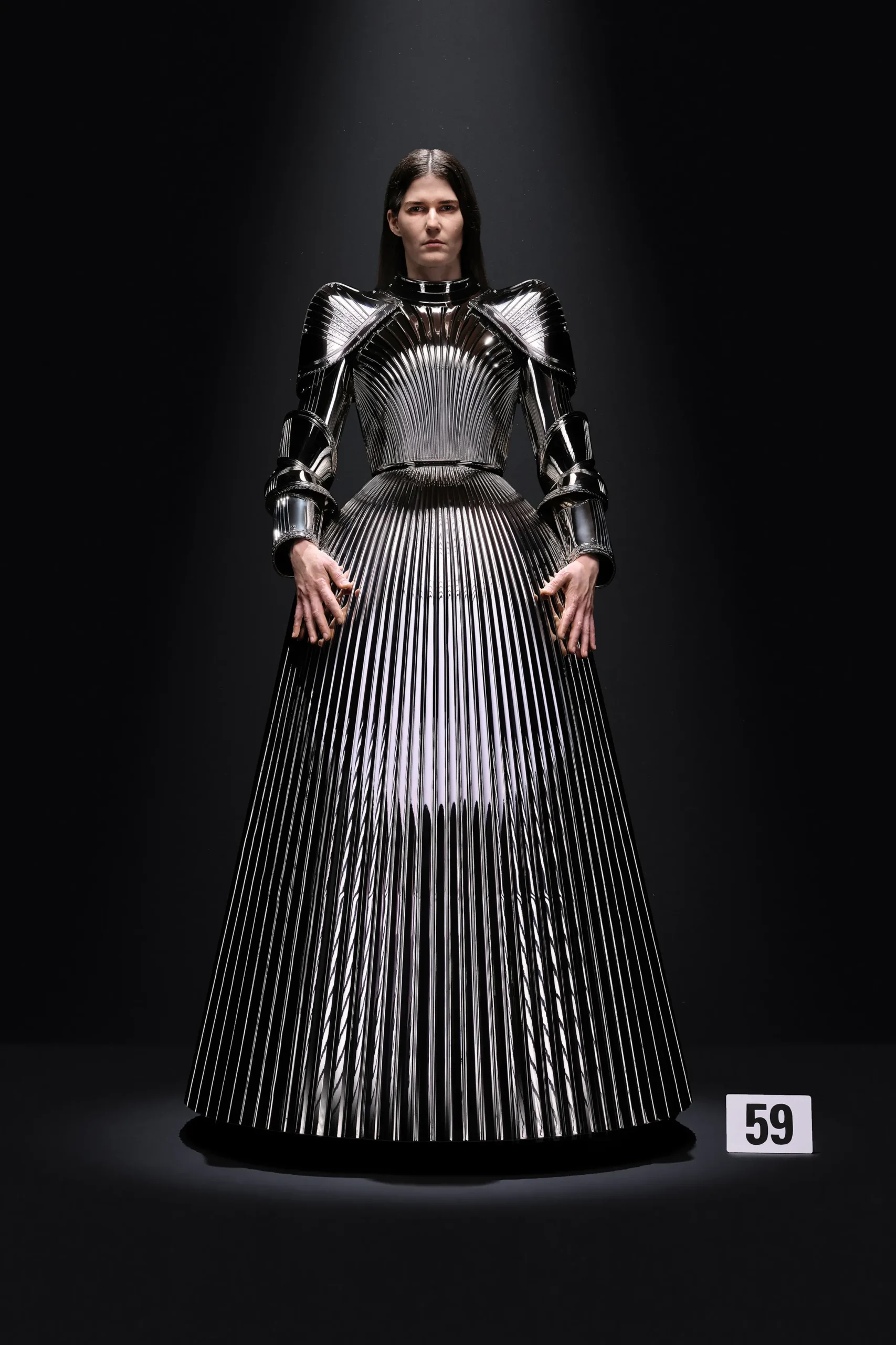 00059-balenciaga-fall-2023-couture-credit-gorunway