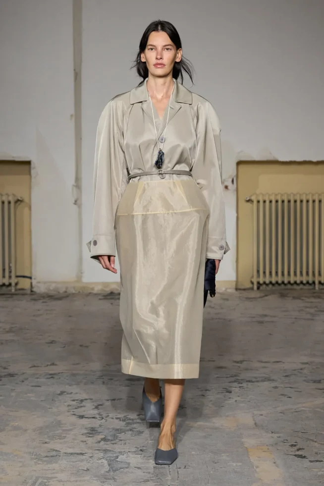 00002-carven-spring-2024-ready-to-wear-credit-gorunway