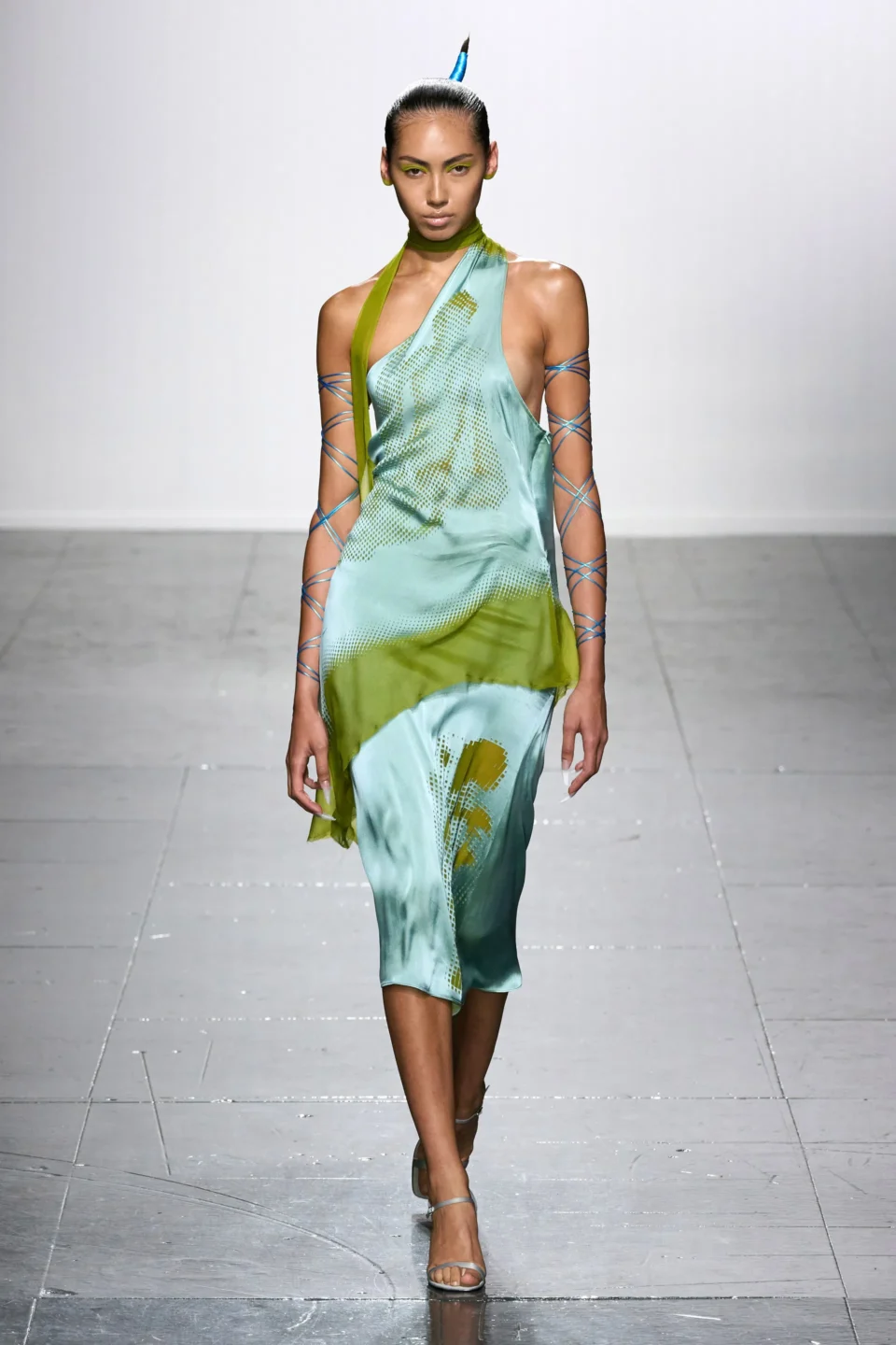 00002-chet-lo-spring-2024-ready-to-wear-credit-gorunway