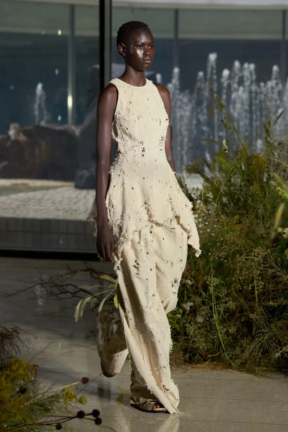 00002-jason-wu-collection-spring-2024-ready-to-wear-credit-gorunway