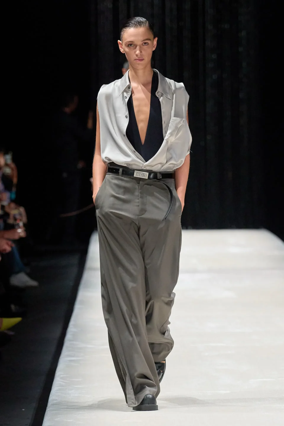 00002-mm6-maison-margiela-spring-2024-ready-to-wear-credit-gorunway