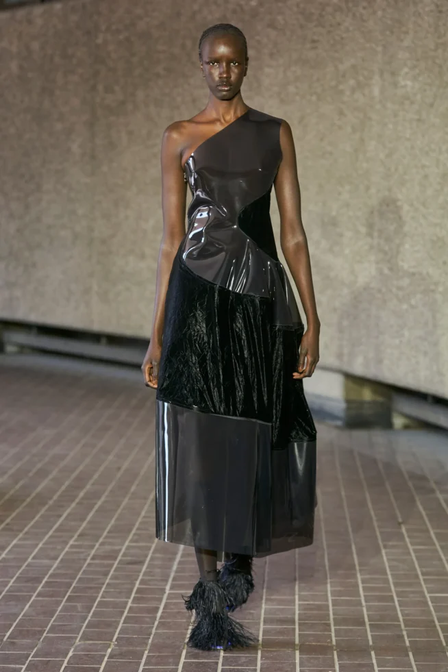00002-roksanda-spring-2024-ready-to-wear-credit-gorunway