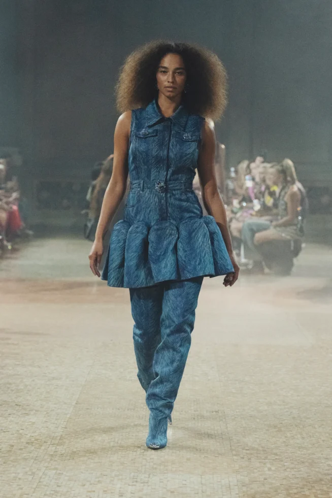 00004-area-fall-2023-ready-to-wear-and-couture-Credit-brand