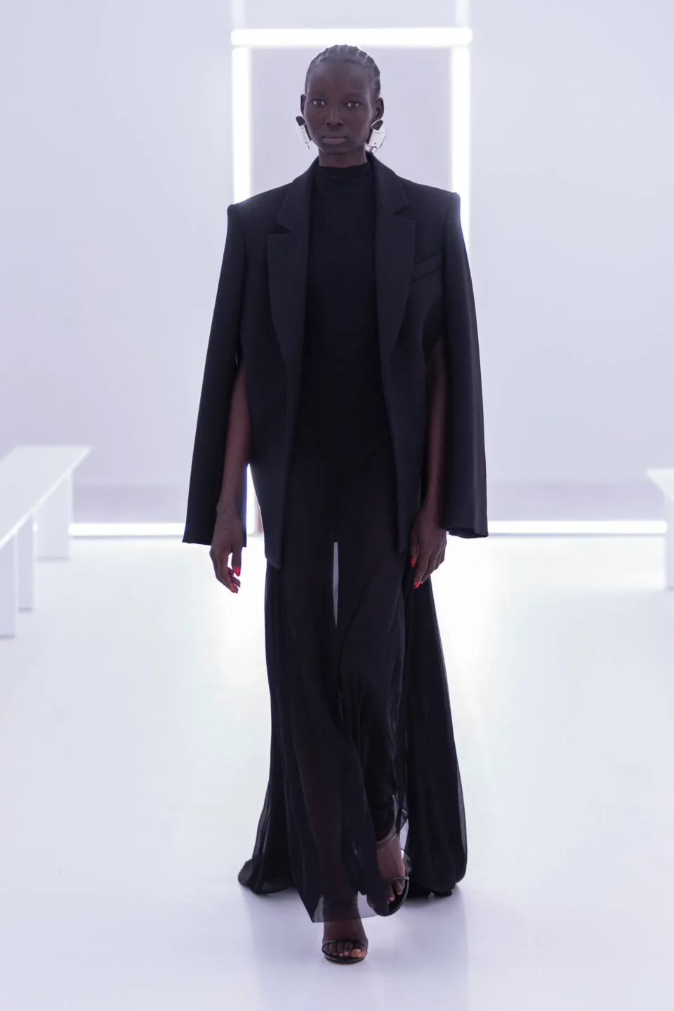 00004-brandon-maxwell-spring-2024-ready-to-wear-credit-brand