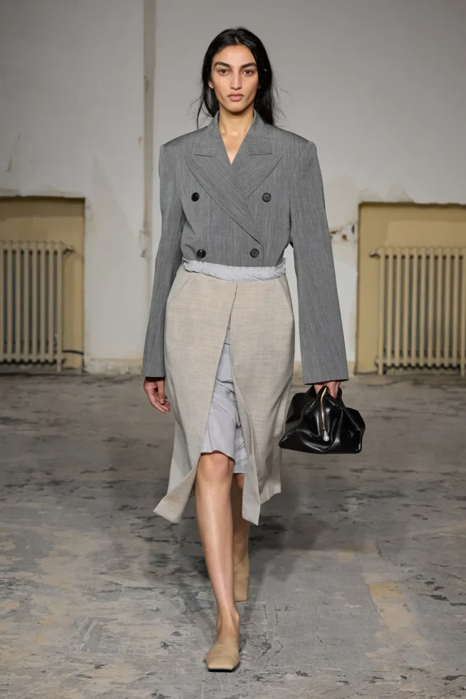 00004-carven-spring-2024-ready-to-wear-credit-gorunway