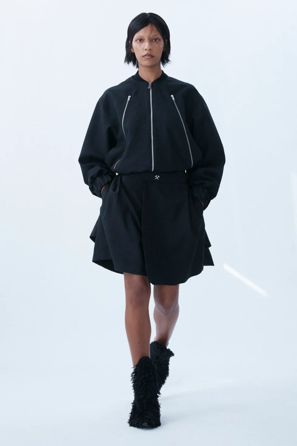 00004-gmbh-spring-2024-ready-to-wear-credit-brand