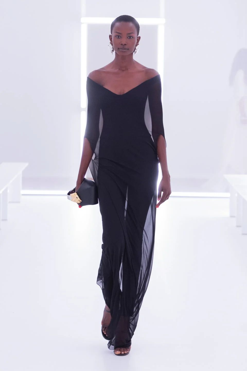 00006-brandon-maxwell-spring-2024-ready-to-wear-credit-brand