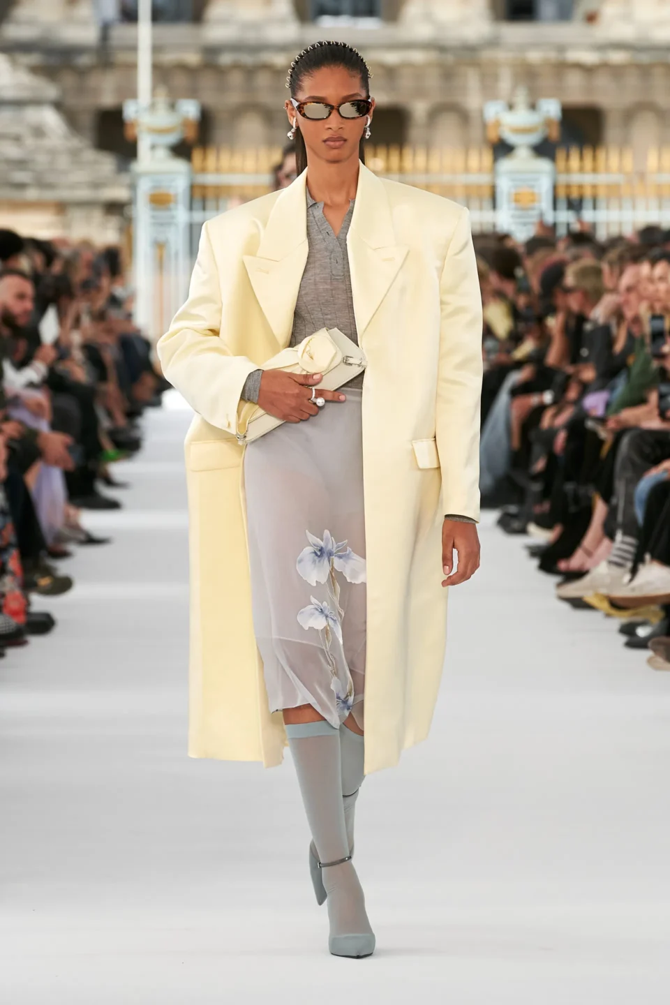 00006-givenchy-spring-2024-ready-to-wear-credit-gorunway