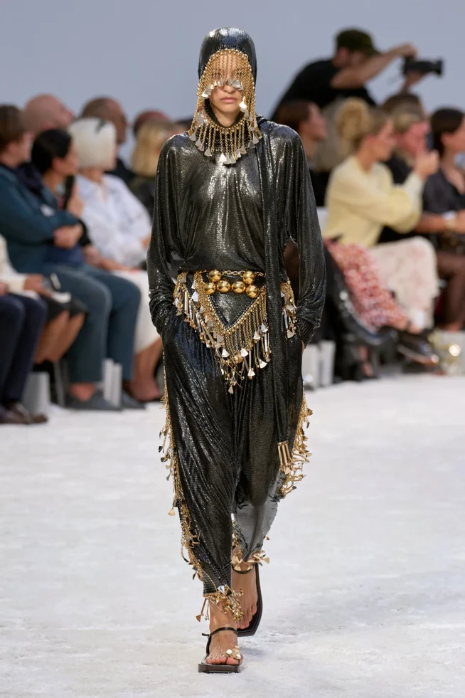 00006-rabanne-spring-2024-ready-to-wear-credit-gorunway