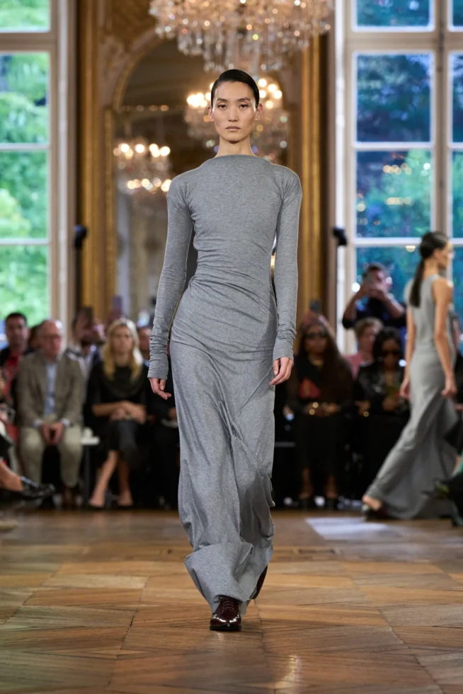 00006-victoria-beckham-spring-2024-ready-to-wear-credit-gorunway