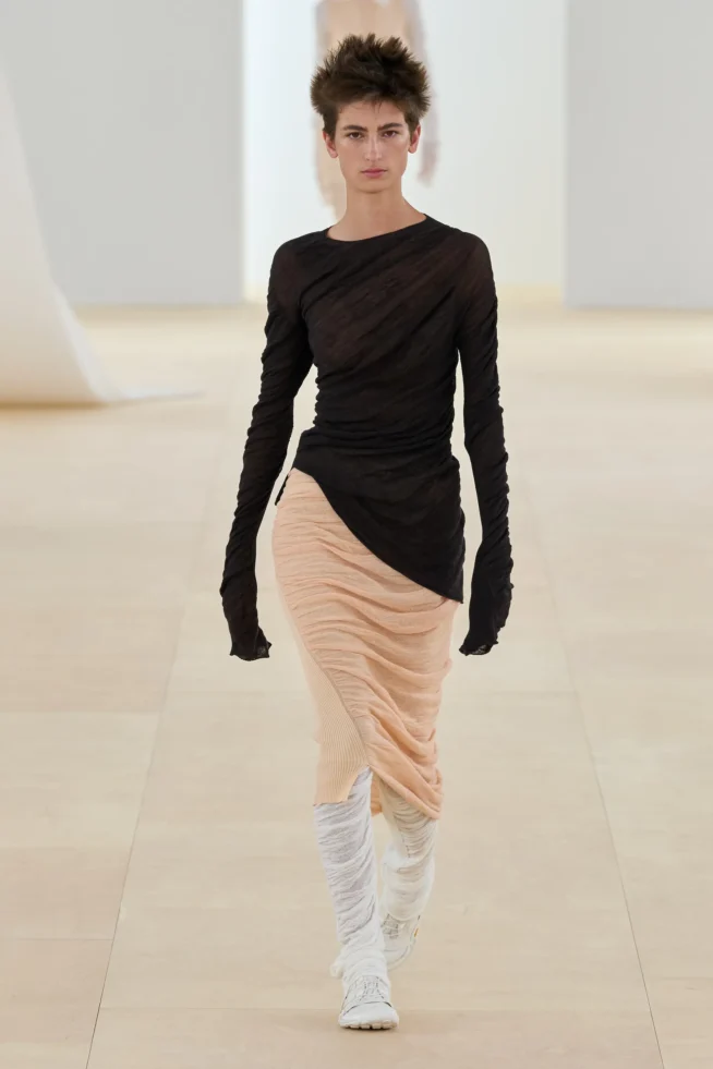 00006—issey—miyake-spring-2024-ready-to-wear-credit-gorunway