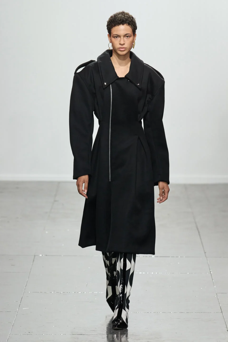 00007-feben-spring-2024-ready-to-wear-credit-gorunway