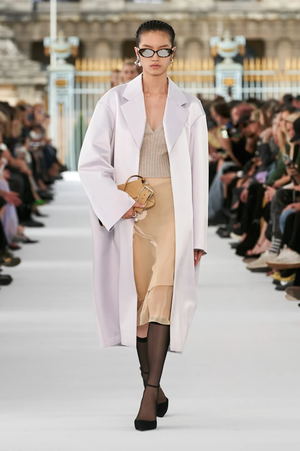 00007-givenchy-spring-2024-ready-to-wear-credit-gorunway