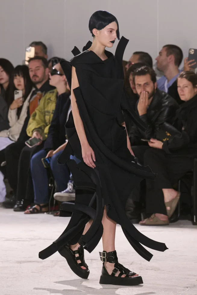 00007-junya-watanabe-spring-2024-ready-to-wear-credit-gorunway