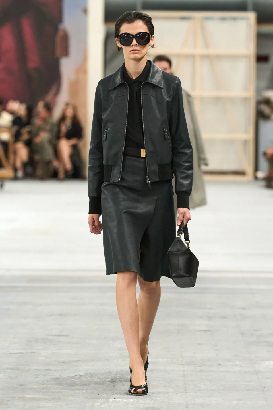 00007-tods-spring-2024-ready-to-wear-credit-gorunway