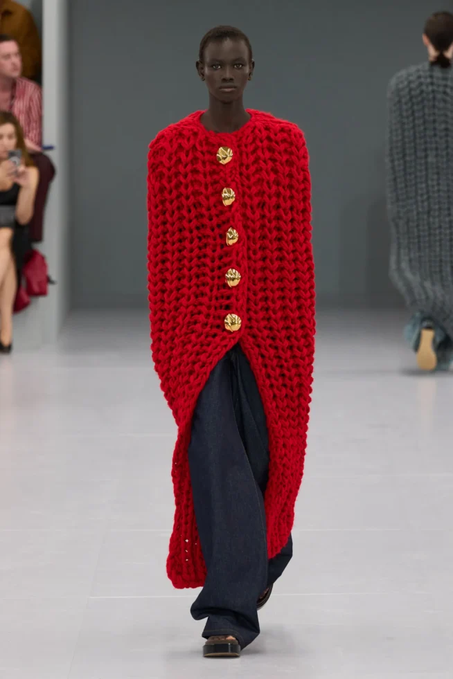 00007—loewe-spring-2024-ready-to-wear-credit-gorunway
