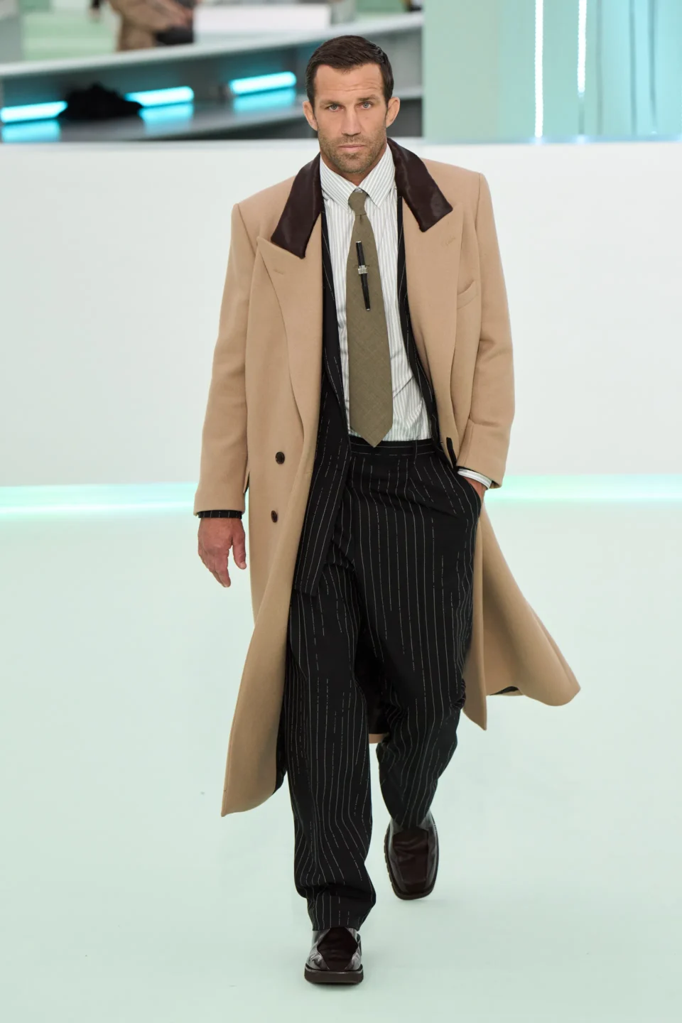00008-boss-fall-2023-ready-to-wear-credit-gorunway