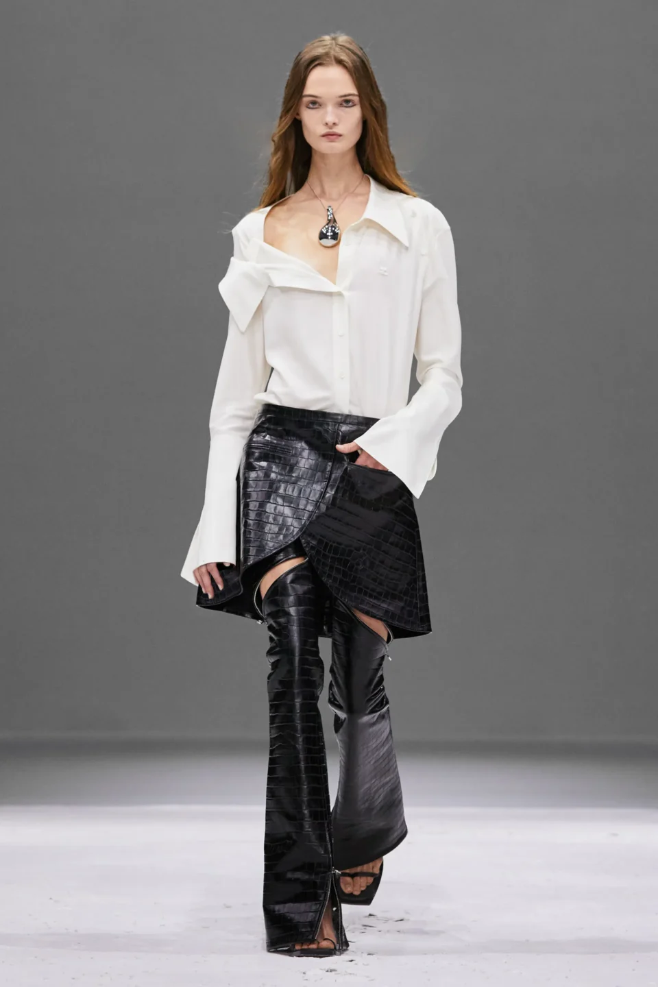 00008-courreges-spring-2024-ready-to-wear-credit-brand