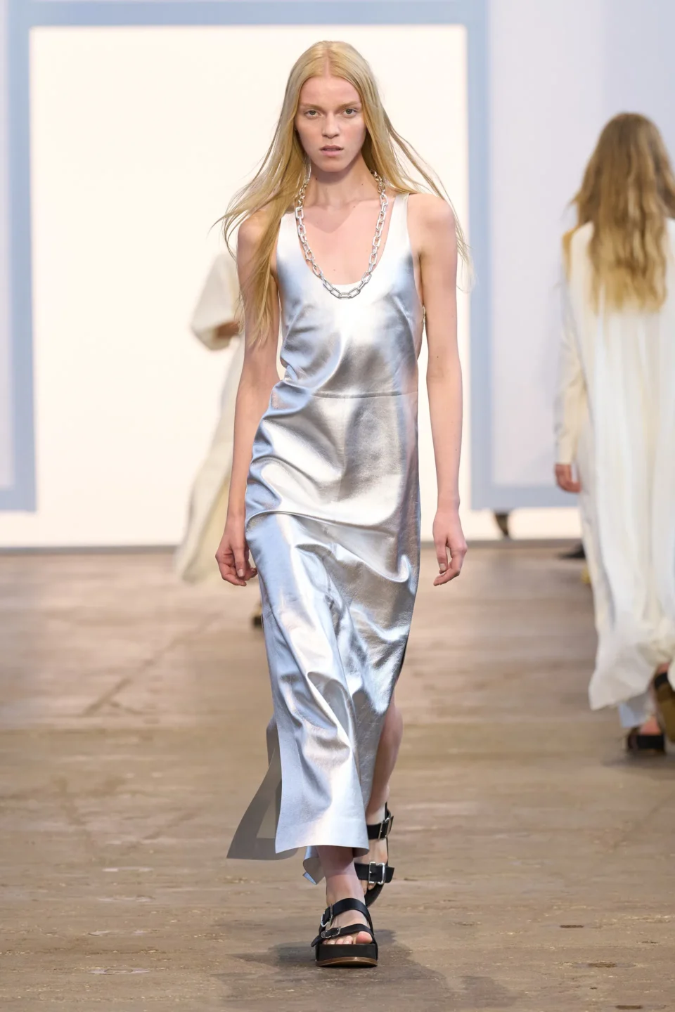 00008-gabriela-hearst-spring-2024-ready-to-wear-details-credit-gorunway