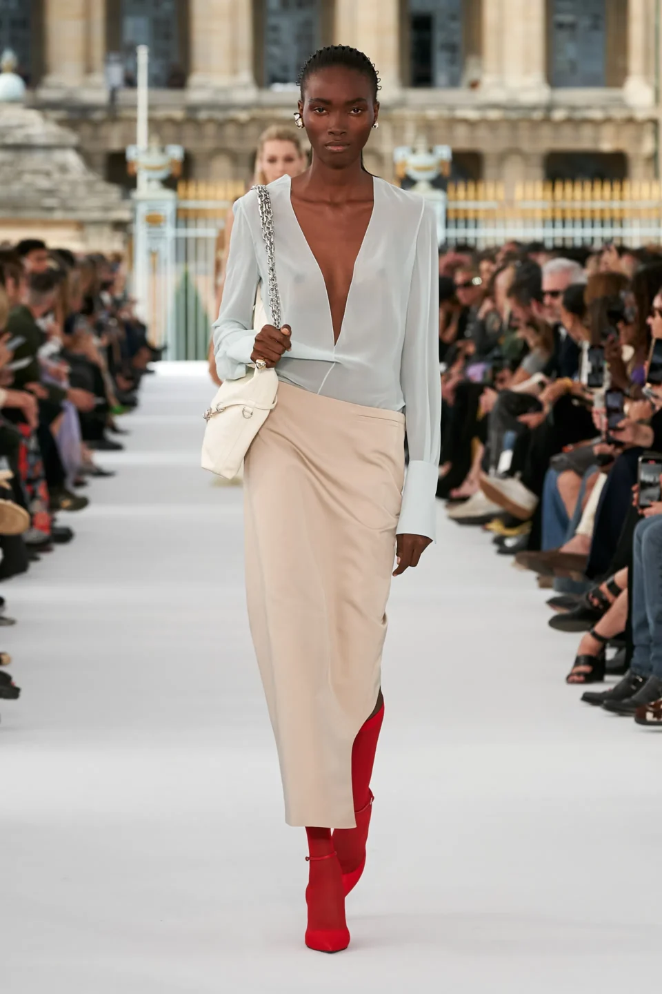 00008-givenchy-spring-2024-ready-to-wear-credit-gorunway