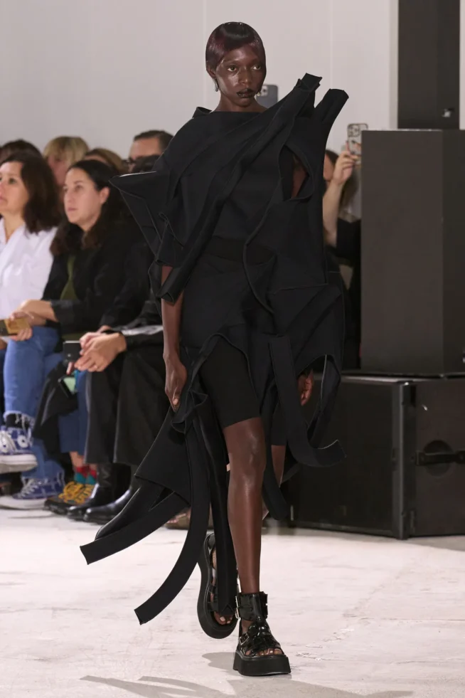 00008-junya-watanabe-spring-2024-ready-to-wear-credit-gorunway