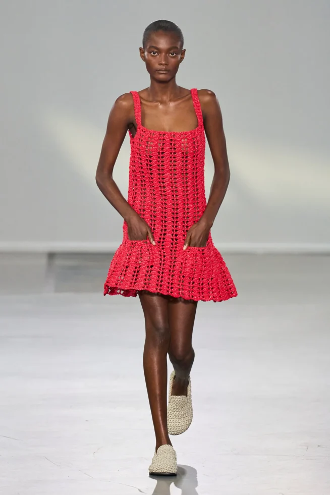 00008-jw-anderson-spring-2024-ready-to-wear-credit-gorunway
