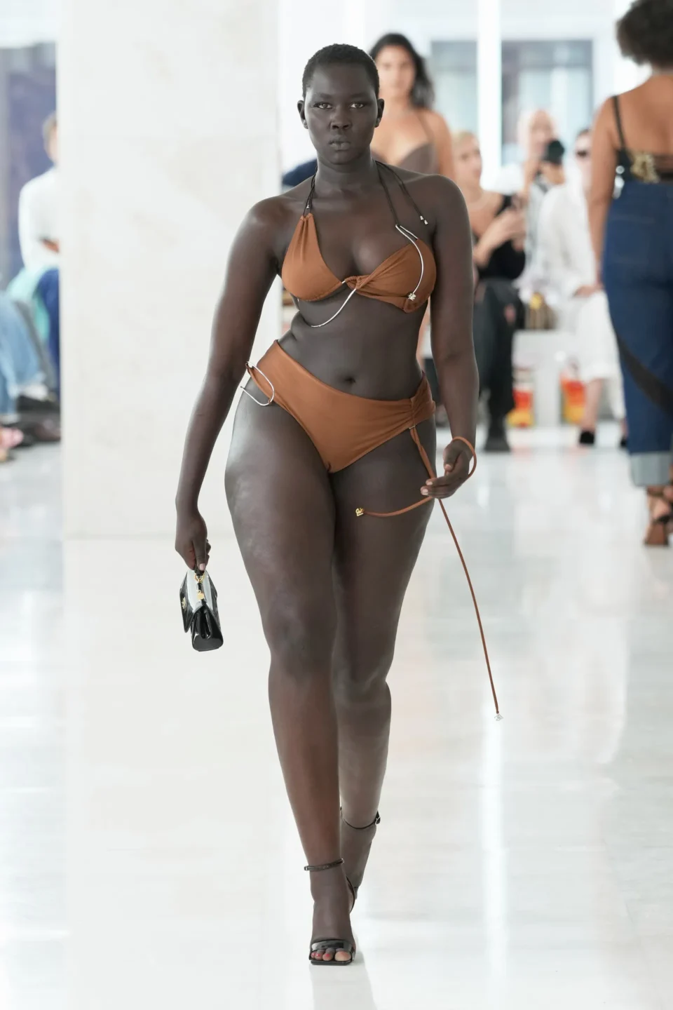 00008-karoline-vitto-spring-2024-ready-to-wear-credit-gorunway