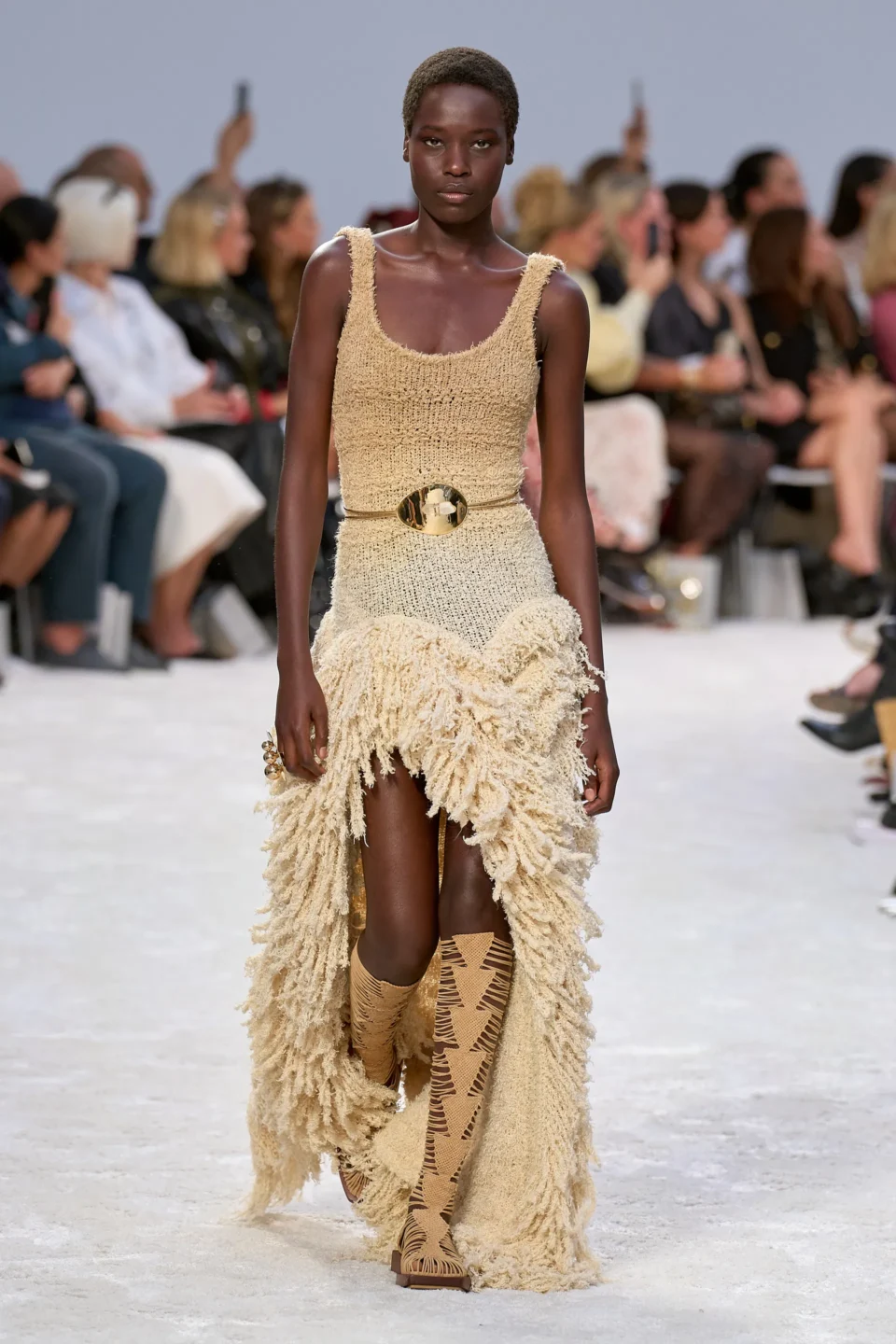 00008-rabanne-spring-2024-ready-to-wear-credit-gorunway