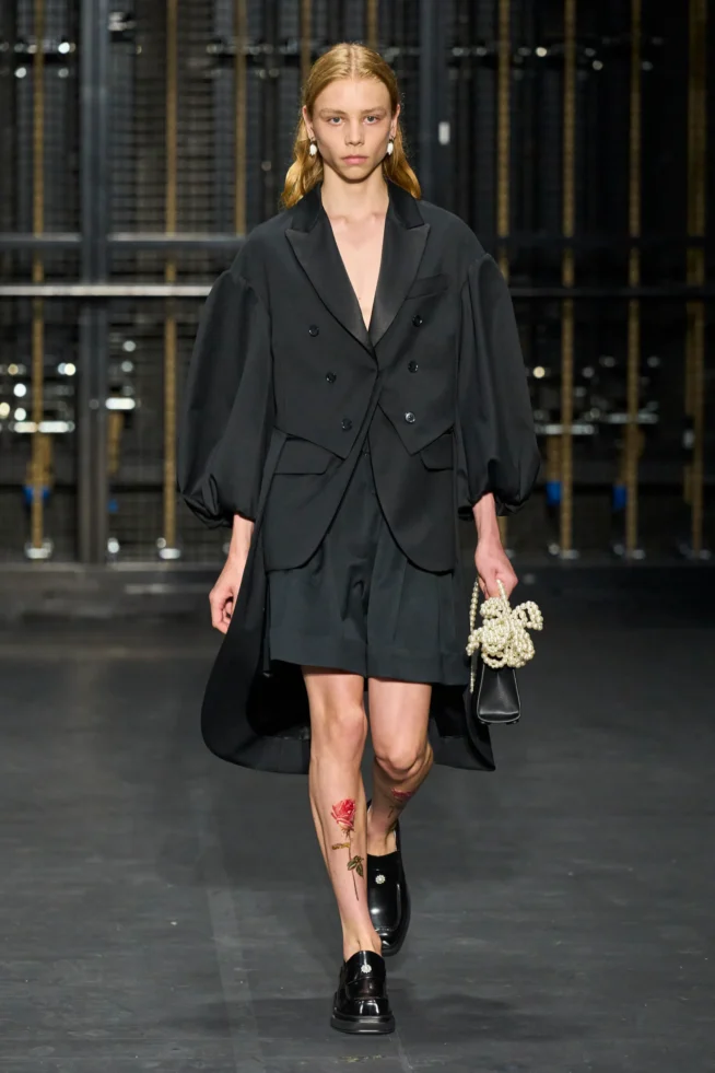 00008-simone-rocha-spring-2024-ready-to-wear-credit-gorunway