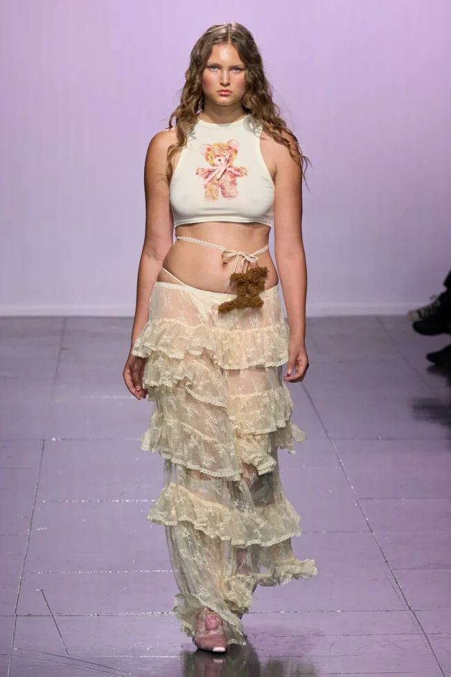 YUHAN WANG - FFW