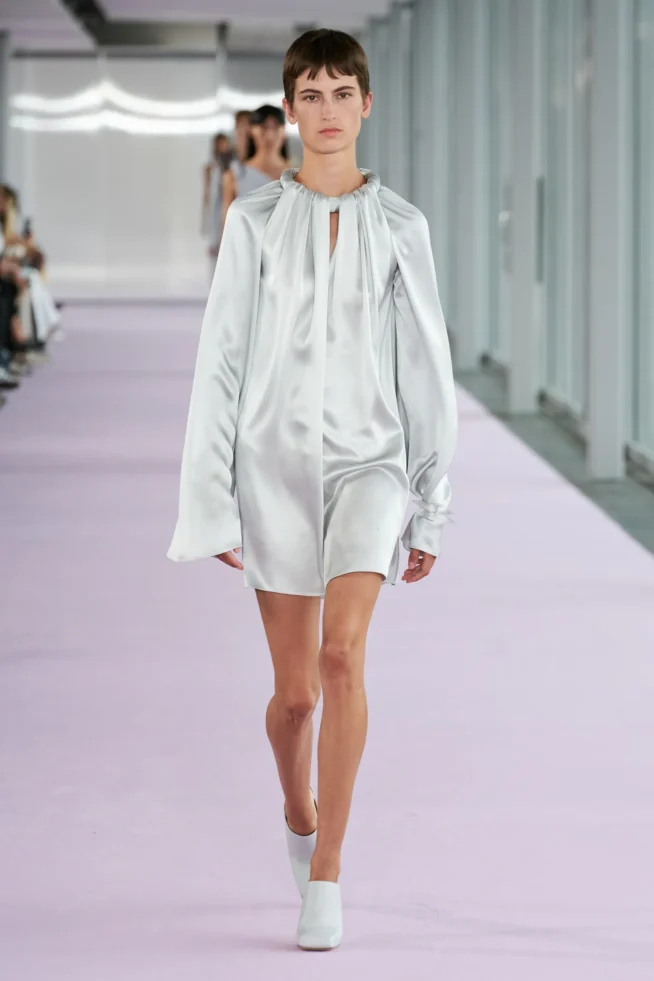 00009-del-core-spring-2024-ready-to-wear-credit-gorunway