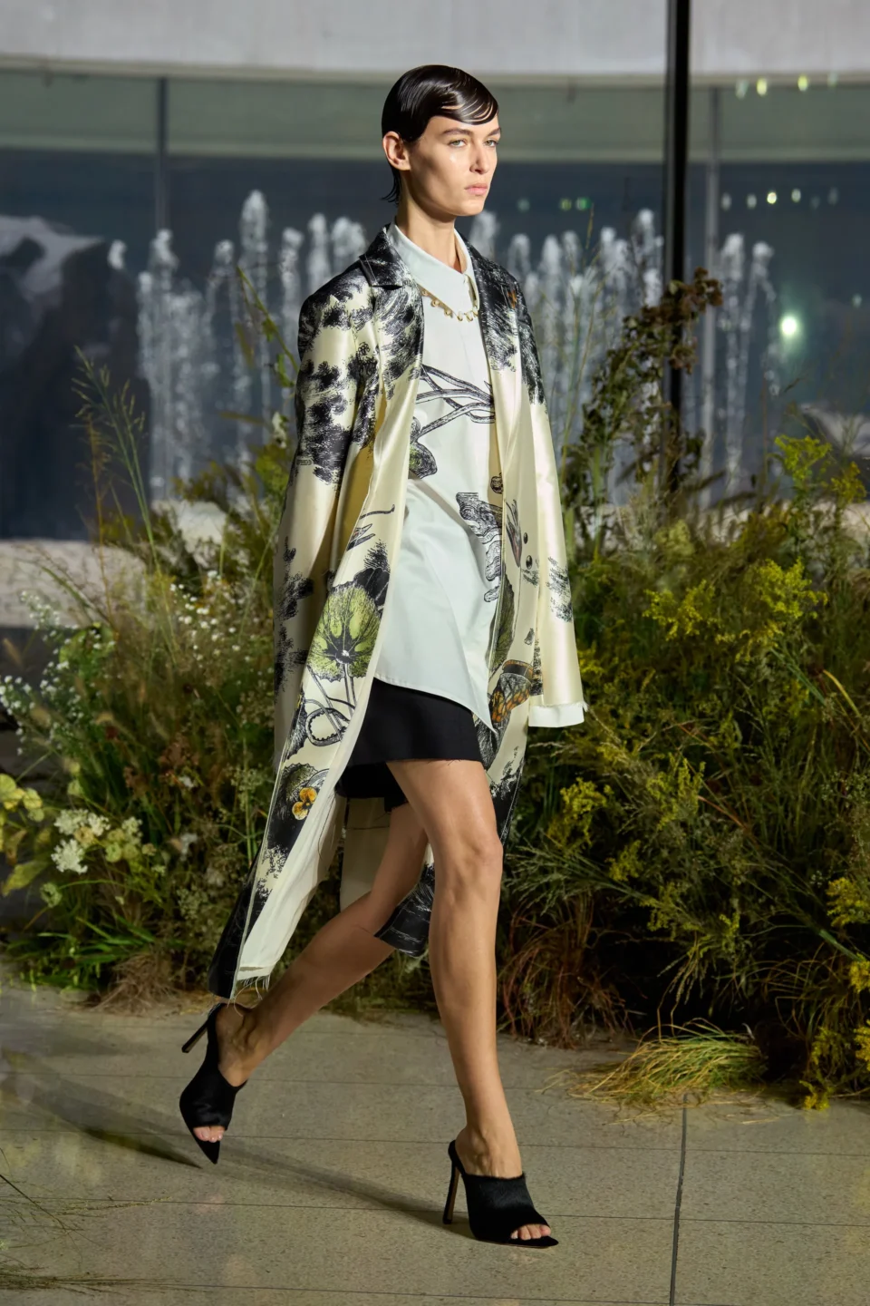 00009-jason-wu-collection-spring-2024-ready-to-wear-credit-gorunway
