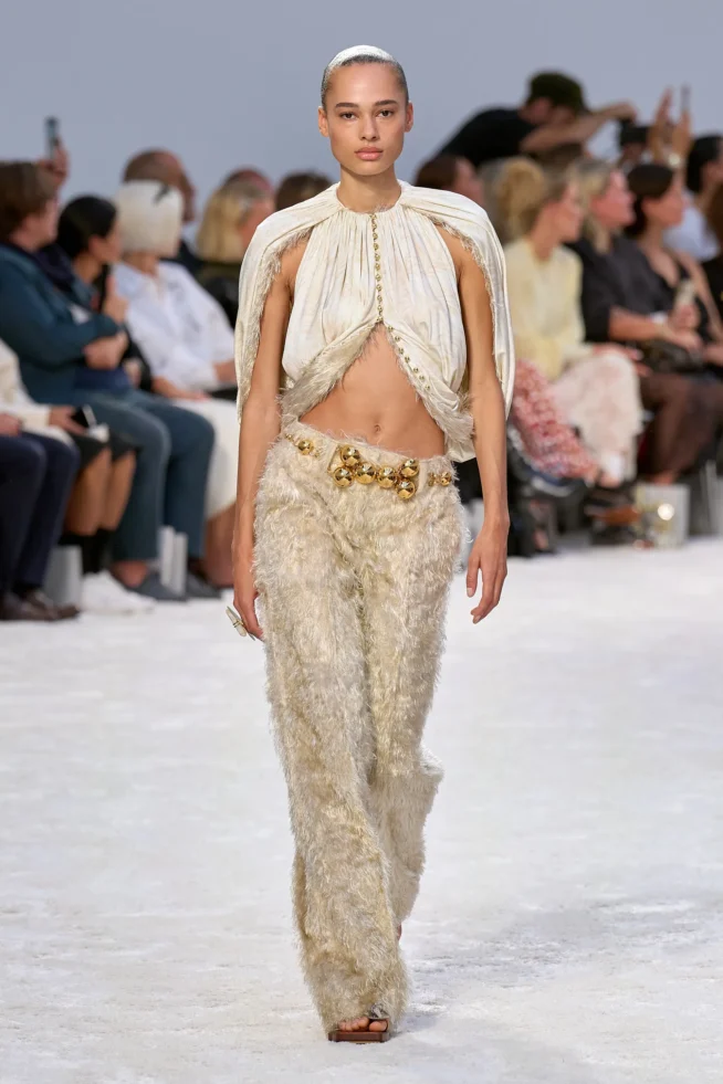 00009-rabanne-spring-2024-ready-to-wear-credit-gorunway