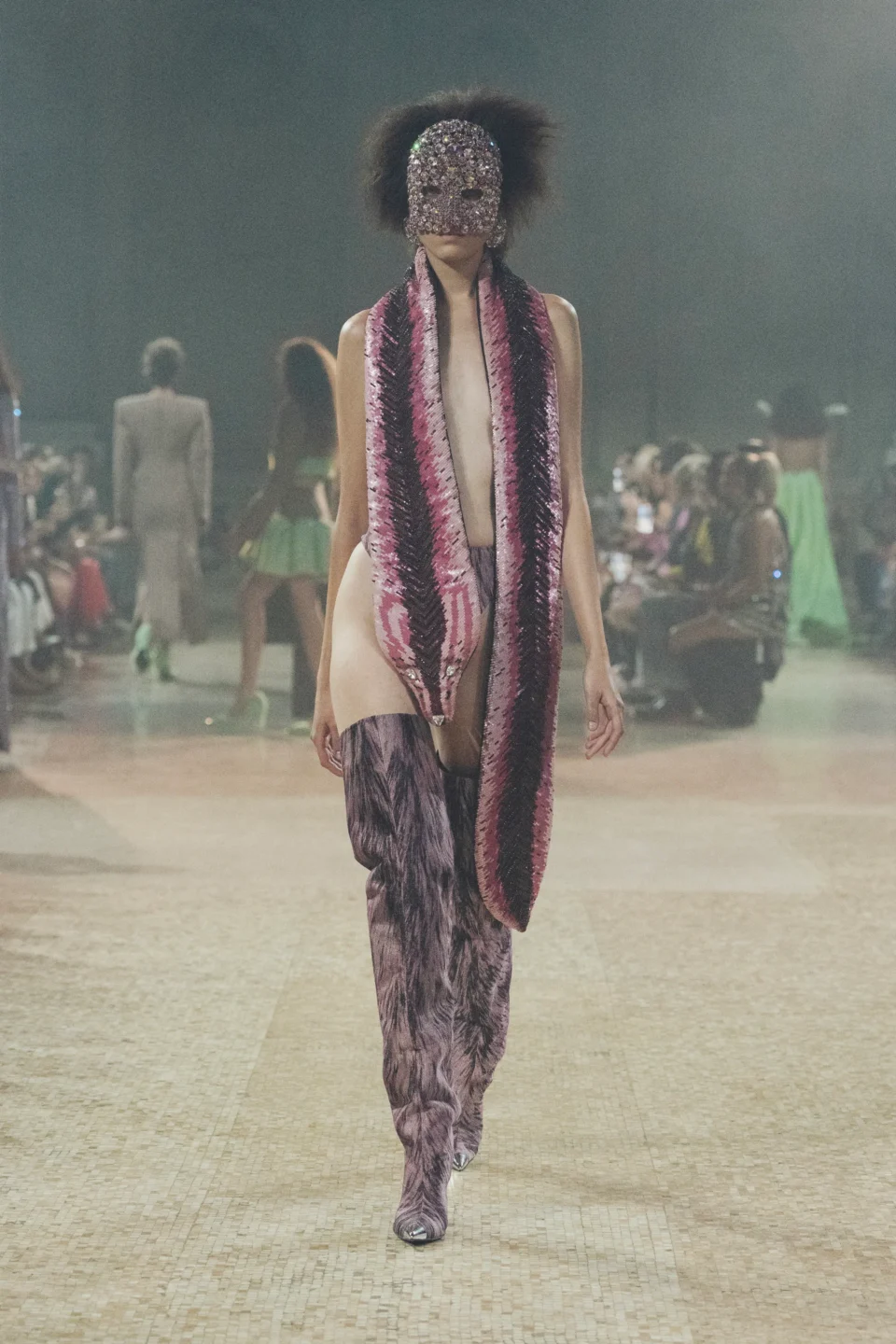 00010-area-fall-2023-ready-to-wear-and-couture-Credit-brand