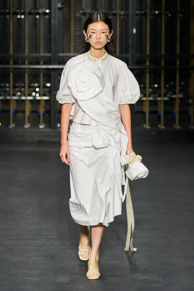 00010-simone-rocha-spring-2024-ready-to-wear-credit-gorunway