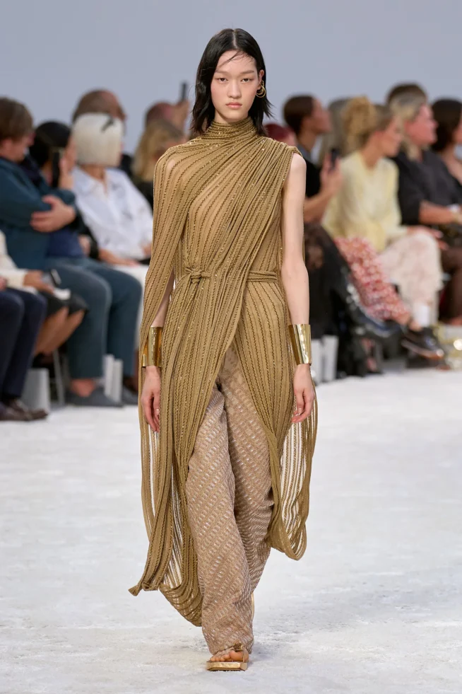 00011-rabanne-spring-2024-ready-to-wear-credit-gorunway