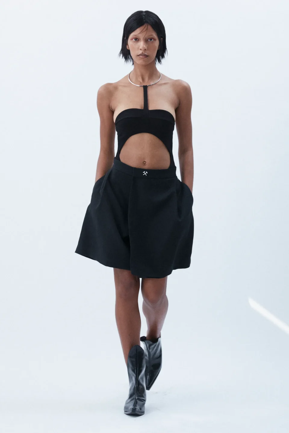 00012-gmbh-spring-2024-ready-to-wear-credit-brand