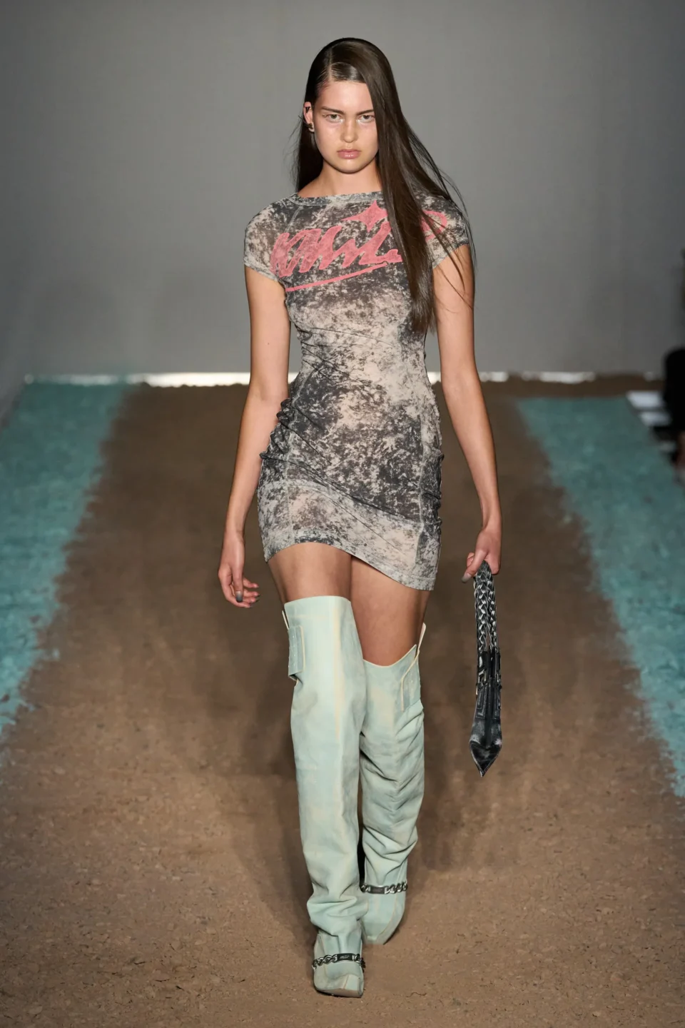 00012-knwls-spring-2024-ready-to-wear-credit-gorunway