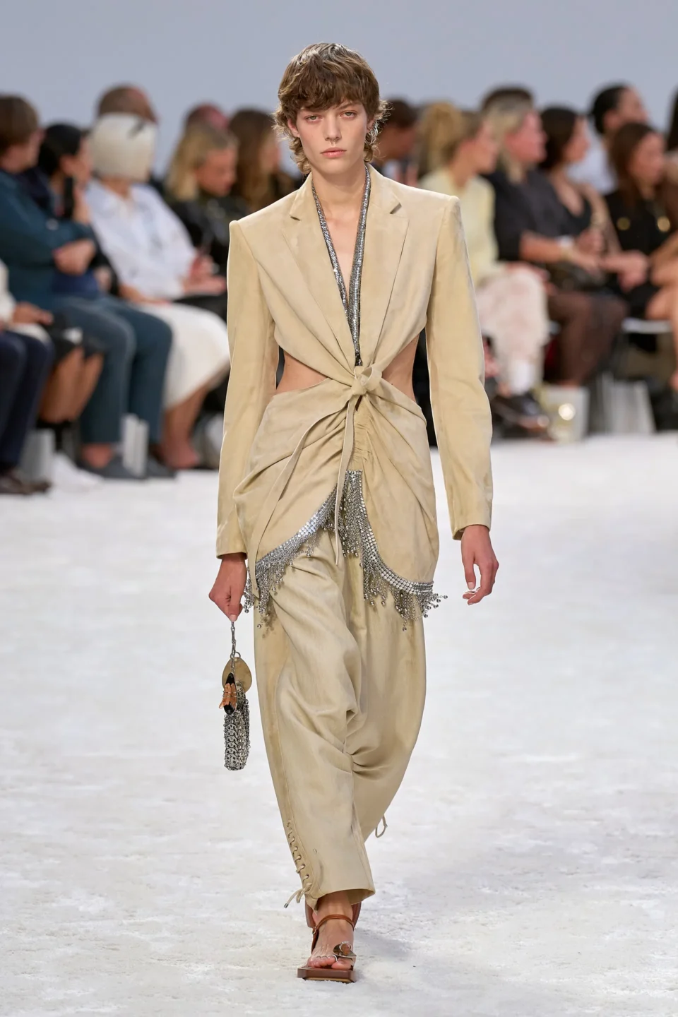 00012-rabanne-spring-2024-ready-to-wear-credit-gorunway