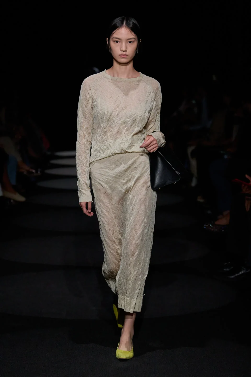 00014-altuzarra-spring-2024-ready-to-wear-credit-gorunway