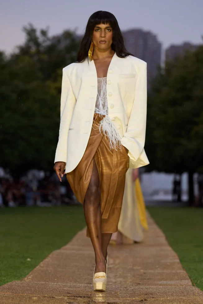 00014-prabal-gurung-spring-2024-ready-to-wear-credit-gorunway