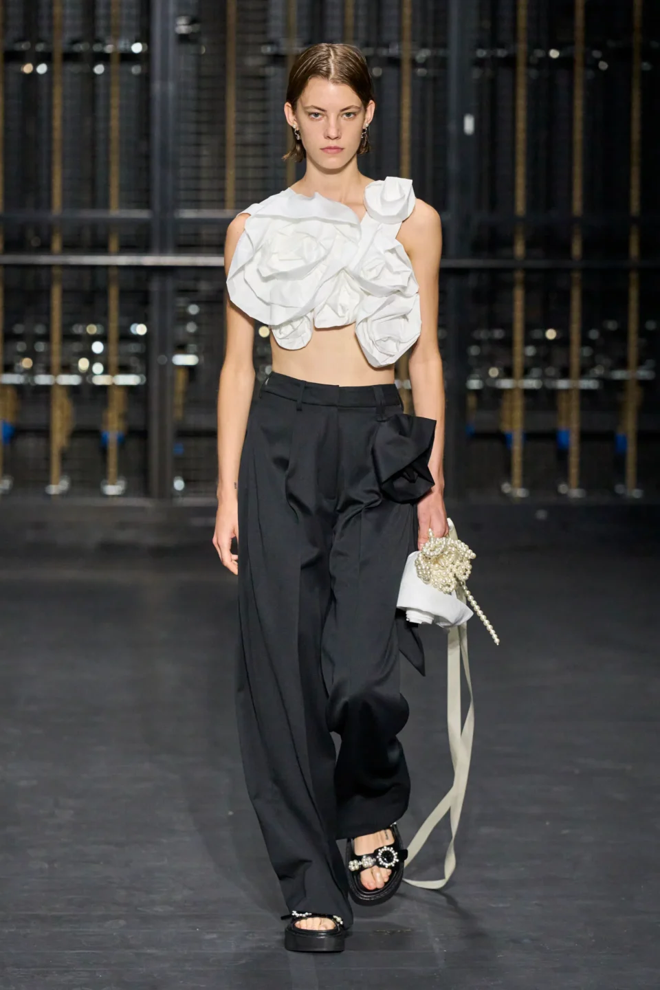 00014-simone-rocha-spring-2024-ready-to-wear-credit-gorunway