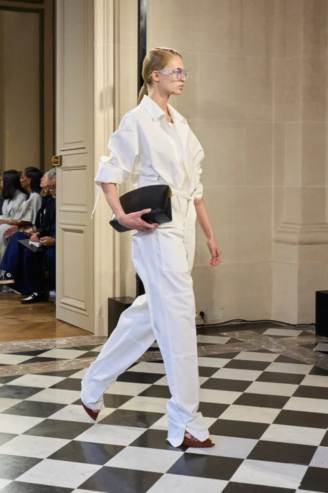 00014-victoria-beckham-spring-2024-ready-to-wear-credit-gorunway