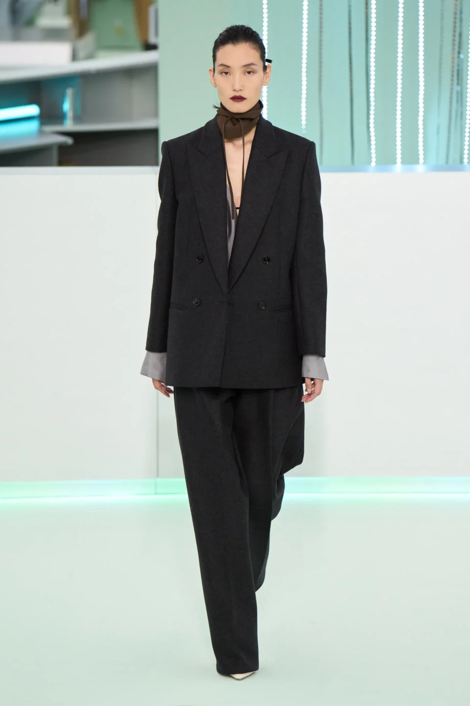 00015-boss-fall-2023-ready-to-wear-credit-gorunway
