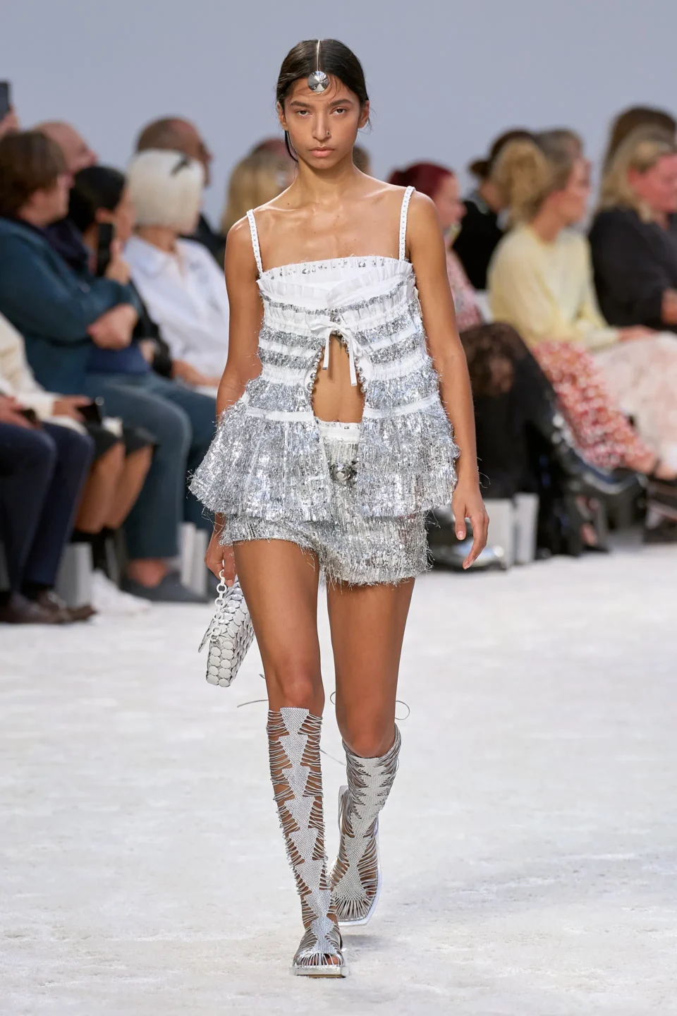 00015-rabanne-spring-2024-ready-to-wear-credit-gorunway
