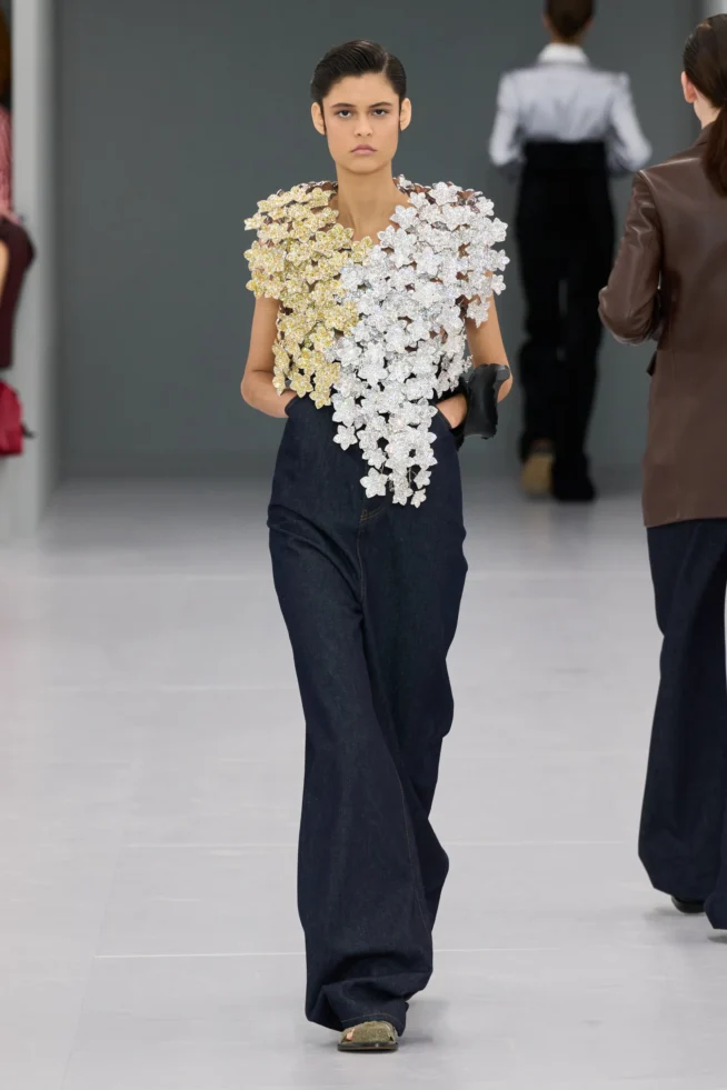 00015—loewe-spring-2024-ready-to-wear-credit-gorunway