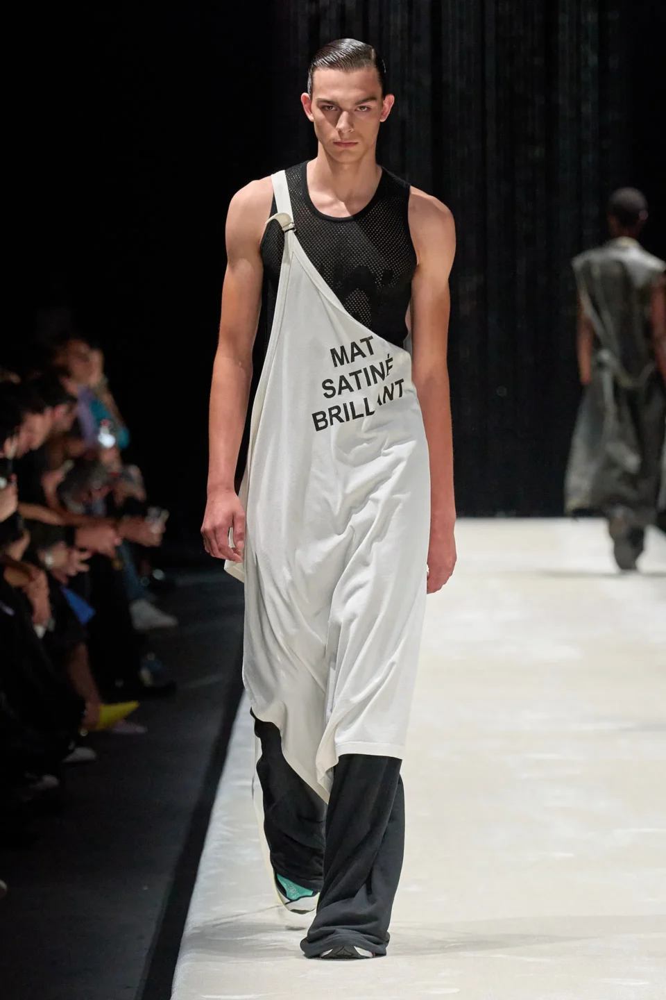 00016-mm6-maison-margiela-spring-2024-ready-to-wear-credit-gorunway