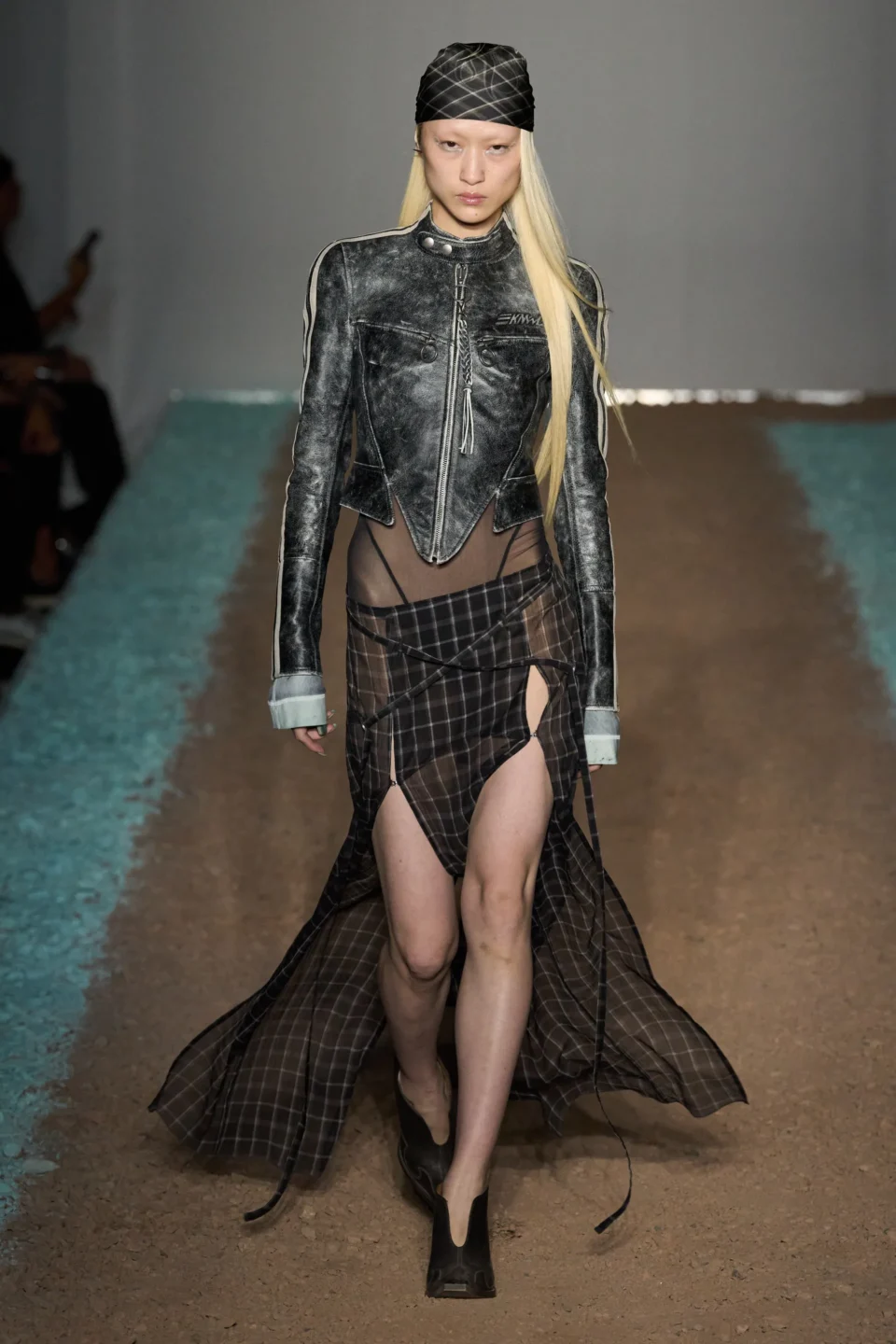 00017-knwls-spring-2024-ready-to-wear-credit-gorunway